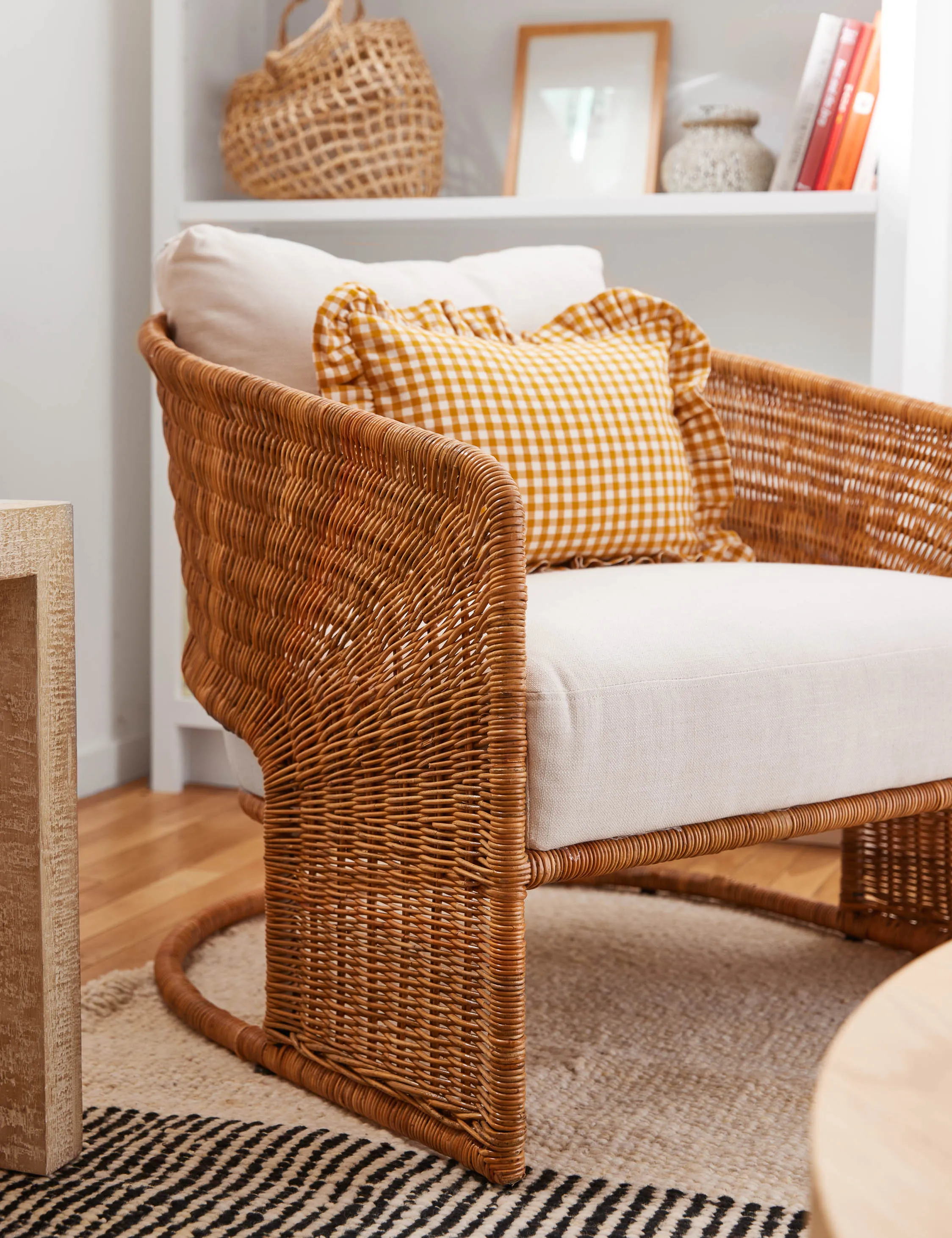 Amado Accent Chair
