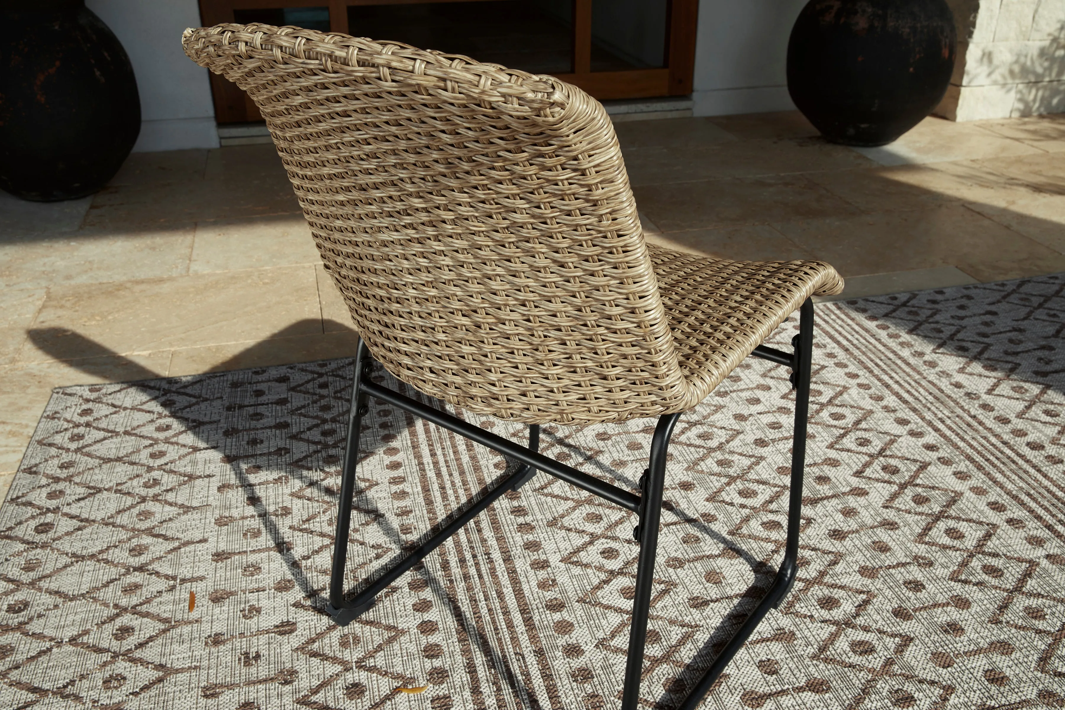 Amaris Outdoor Dining Chairs (Set of 2)