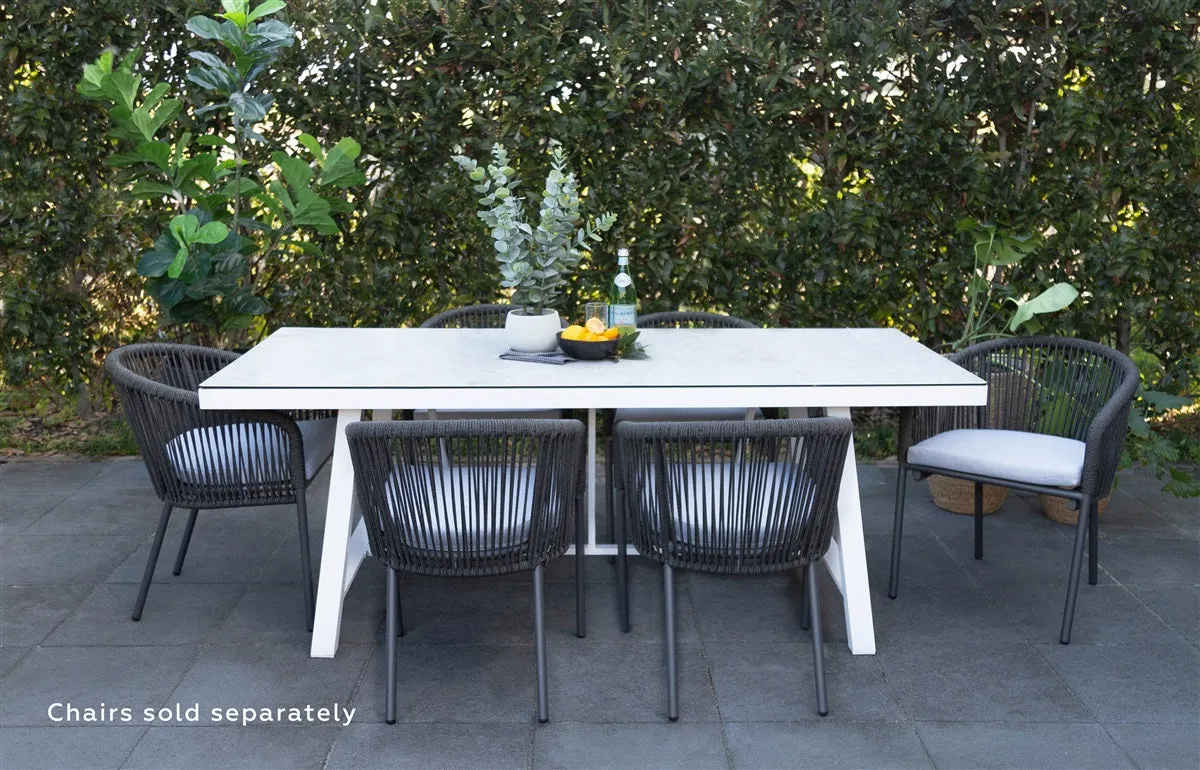 Excalibur Valenti Dining Table