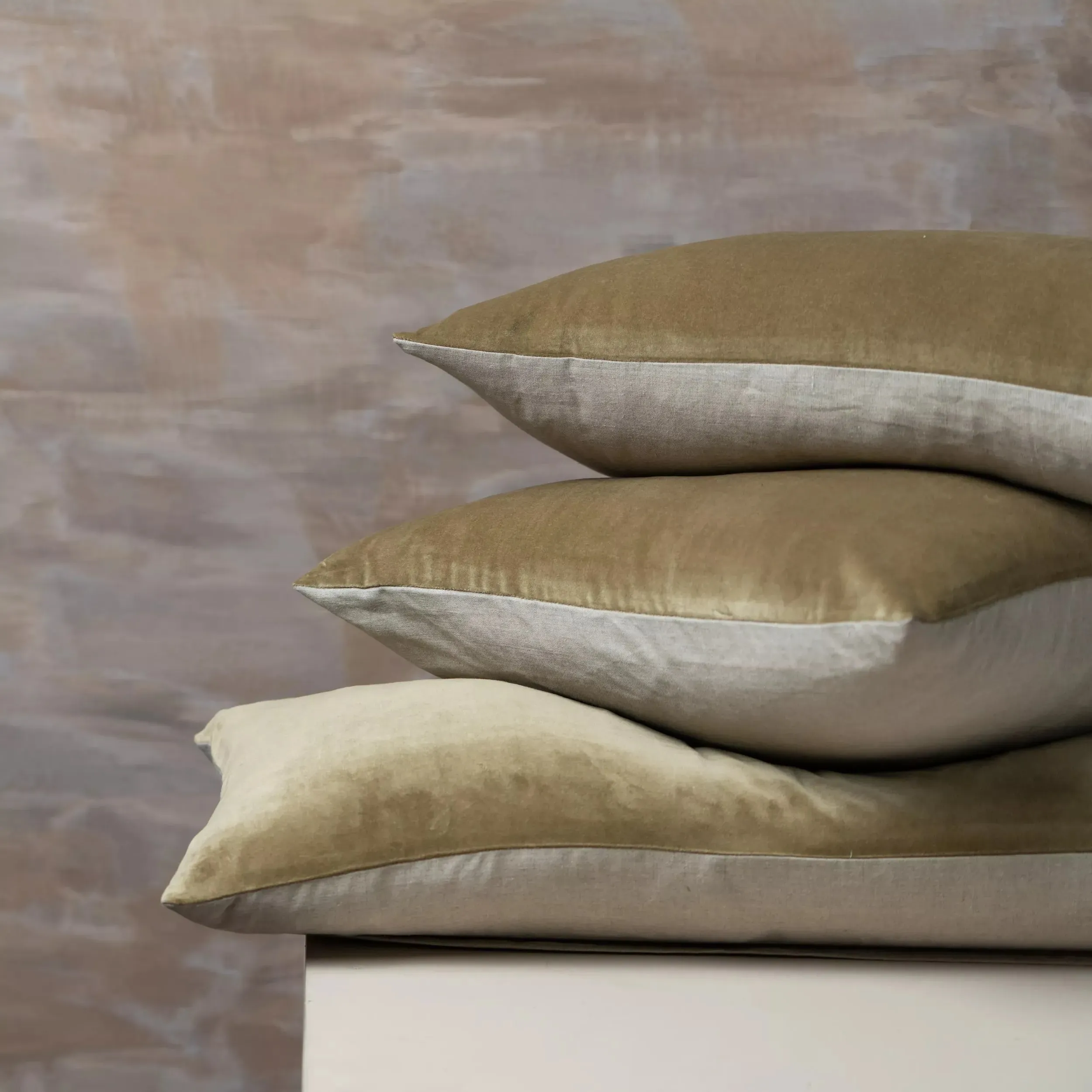 Linen/Velvet Square Cushion - Olive