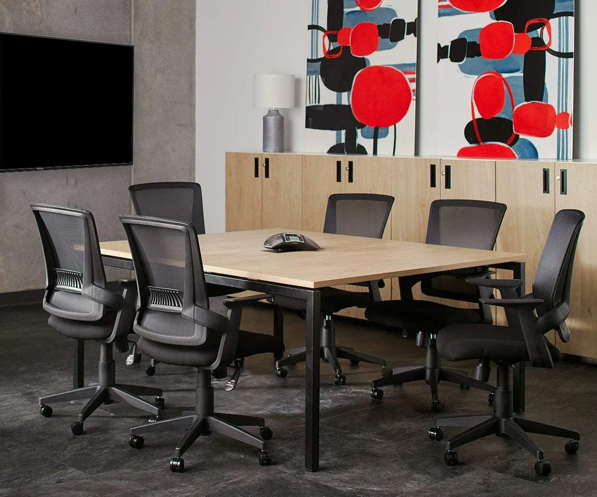 Pitka Chair