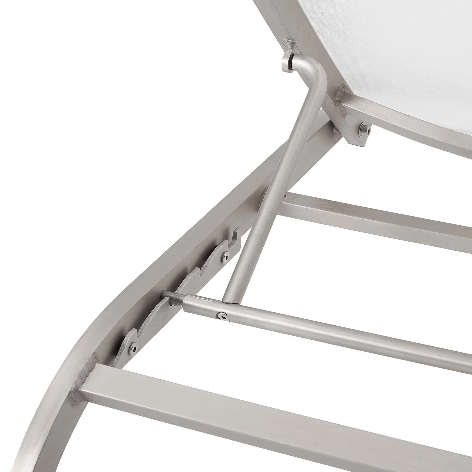 Savannah Mesh Chaise Outdoor Patio Aluminum Lounge Chair by Modway